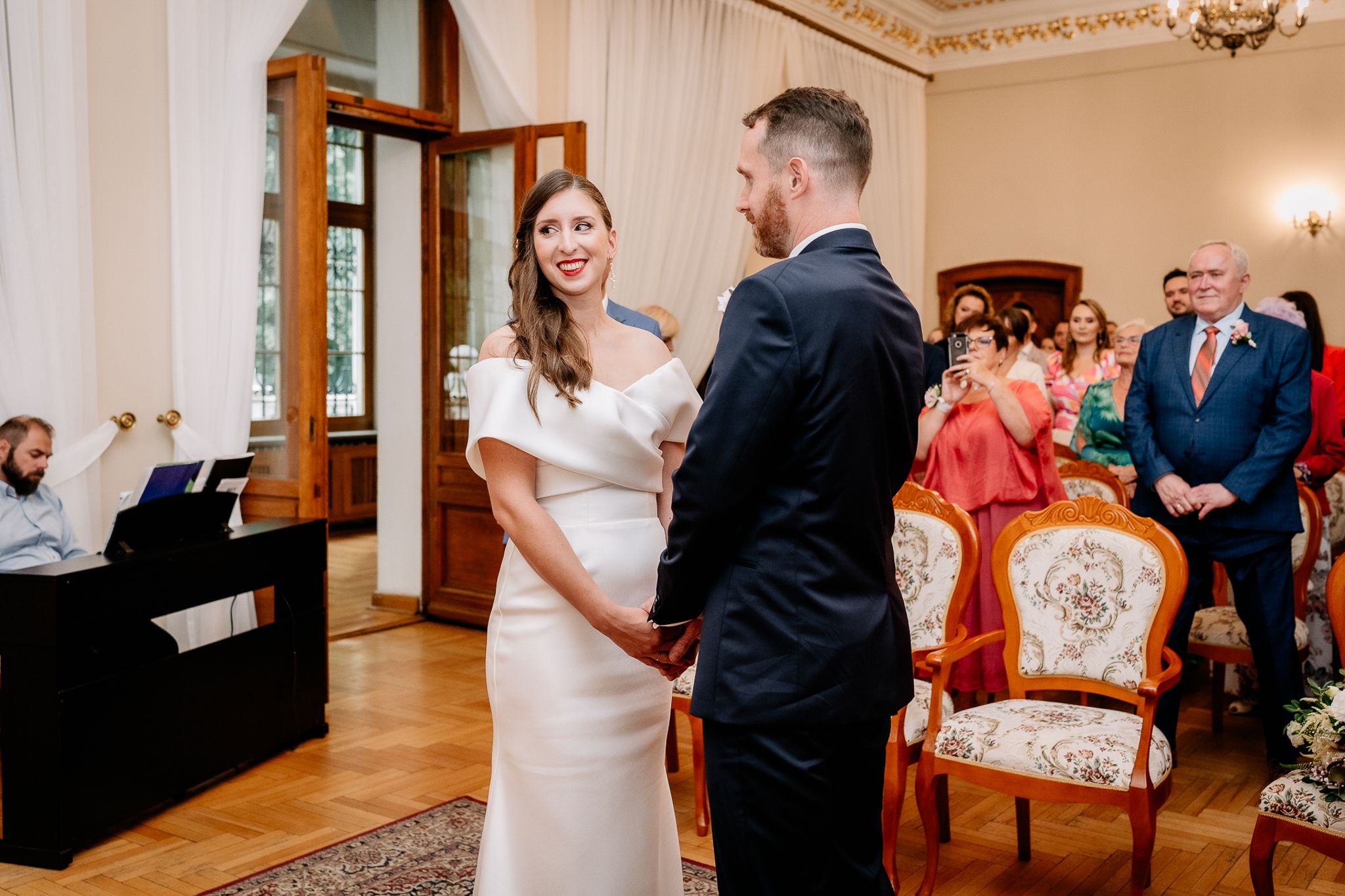 ślub cywilny w urzędzie stanu cywilnego prosta ceremonia, wielkie emocje