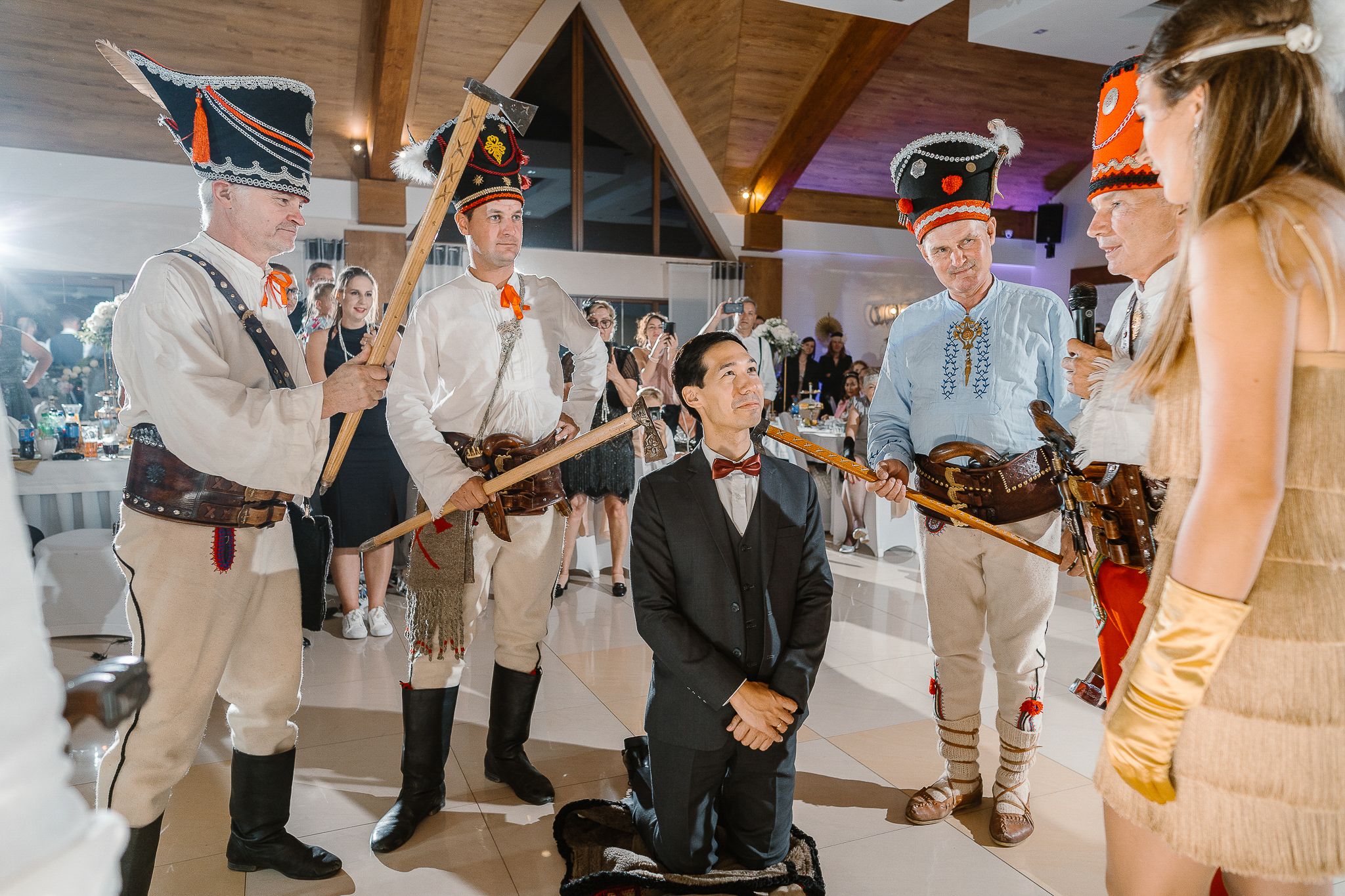 wesele w góralskim stylu tradycja, naturalność i folklor.